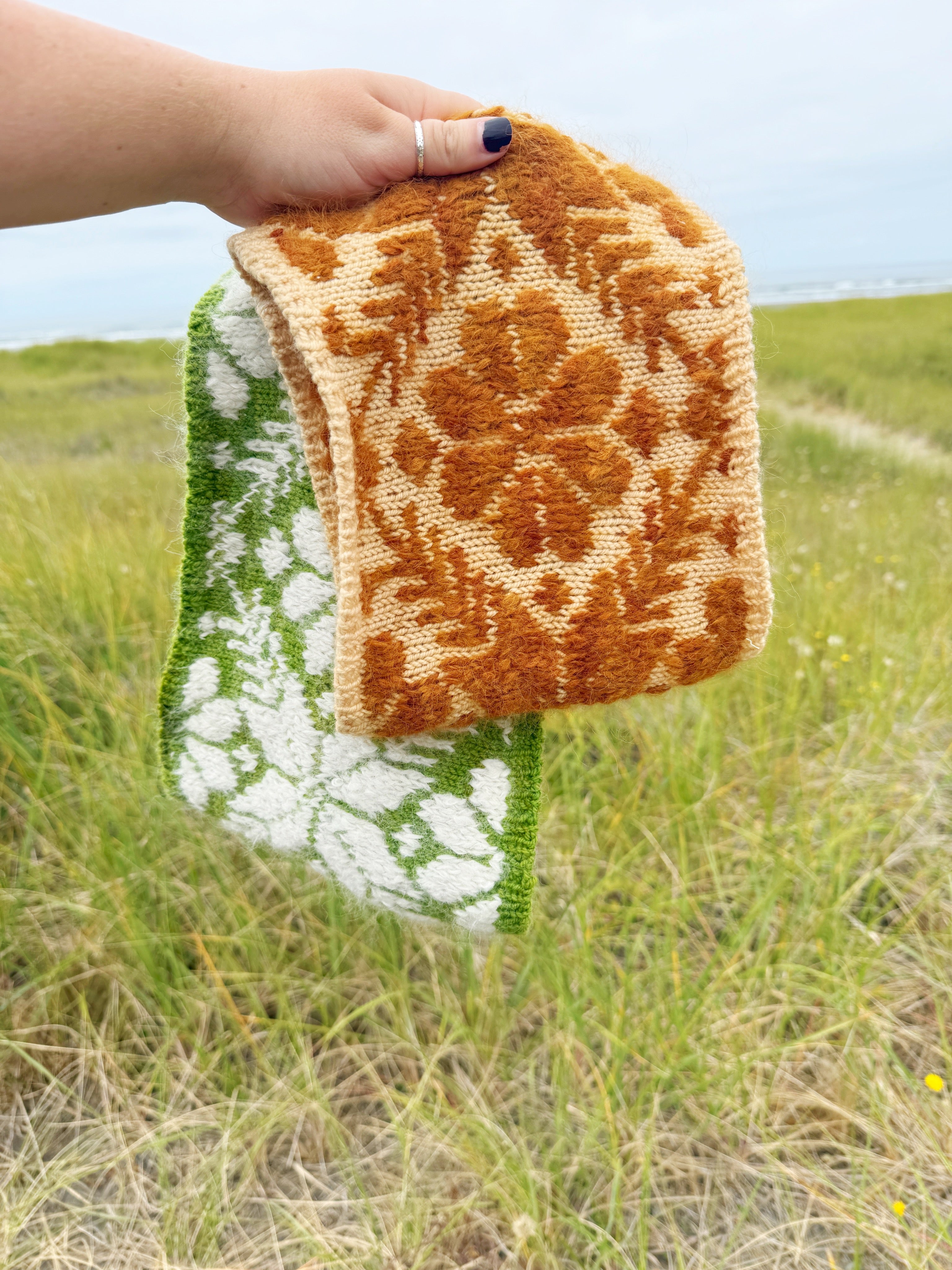 The Karine Cowl - Digital Knitting Pattern