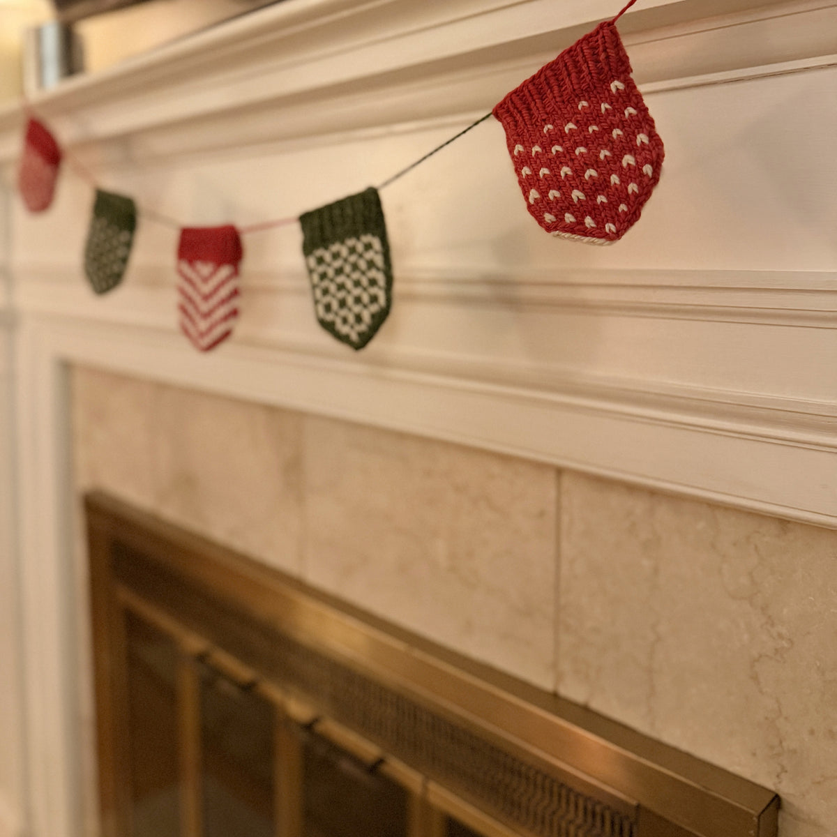 Mini Mitten Garland Knitting Kit