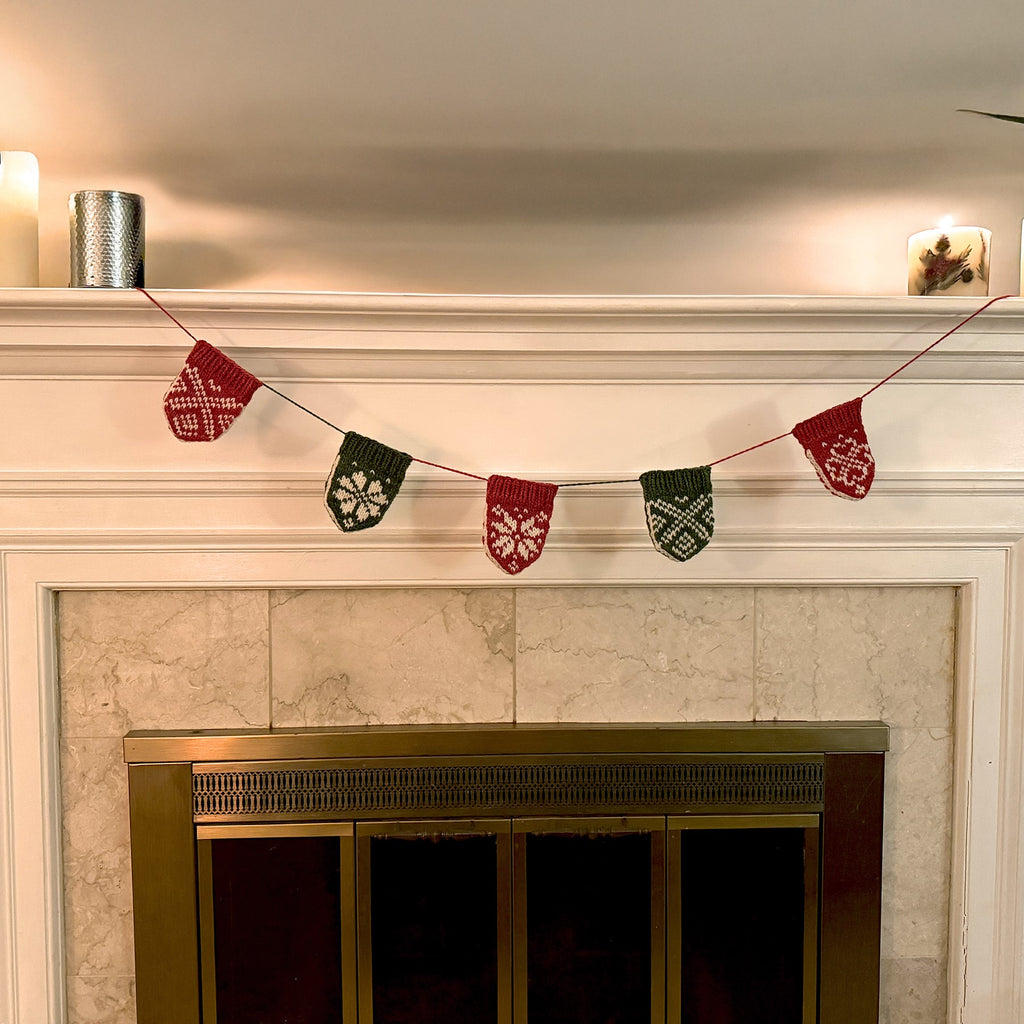 Mini Mitten Garland Knitting Kit