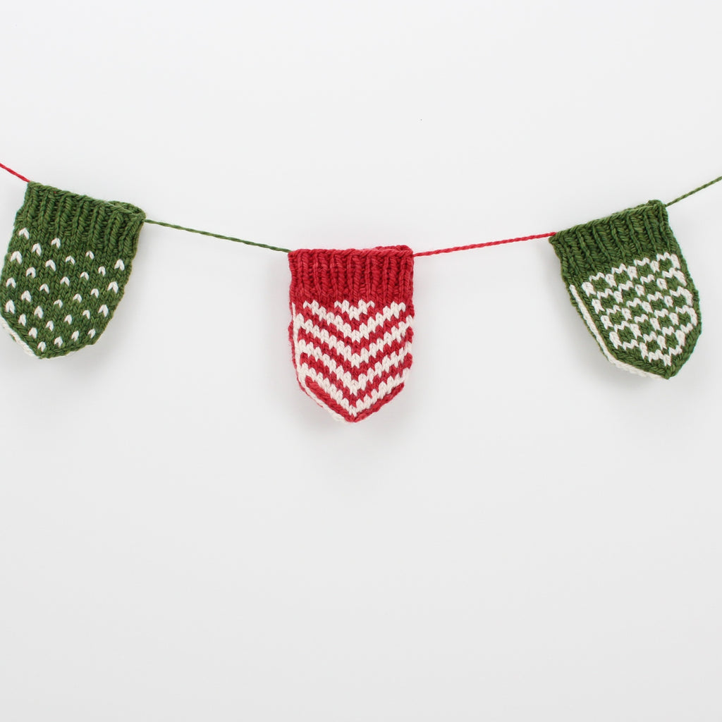 Mini Mitten Garland Knitting Kit