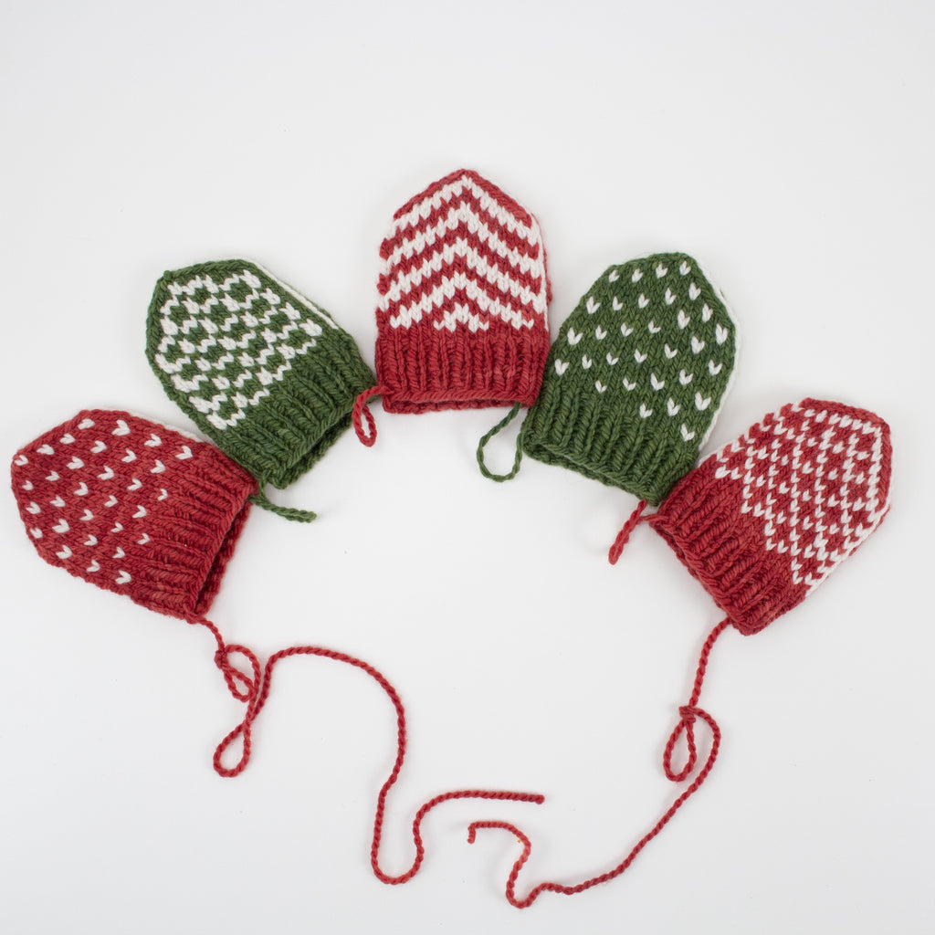 Mini Mitten Garland Knitting Kit